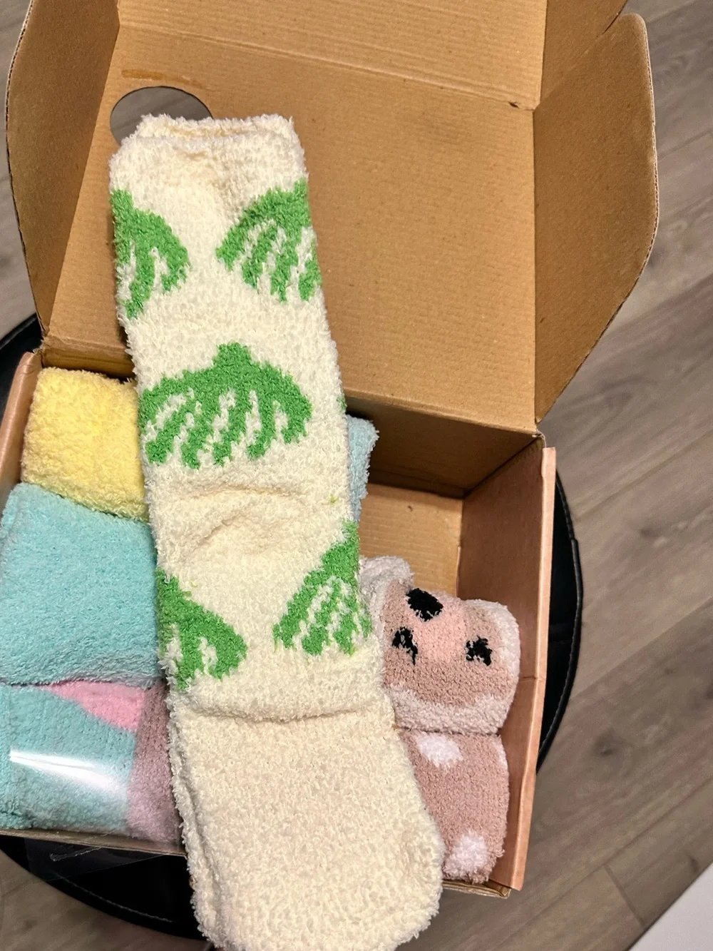 TeeHee Socks new factory